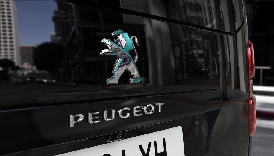 Логотип Peugeot e-Traveller 2020 года  (WW) (фото 11 из 29)
